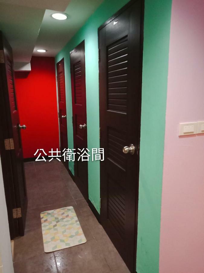 Badu Sukhumvit Dormitory Bangkok Exterior photo